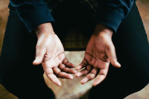 hands open